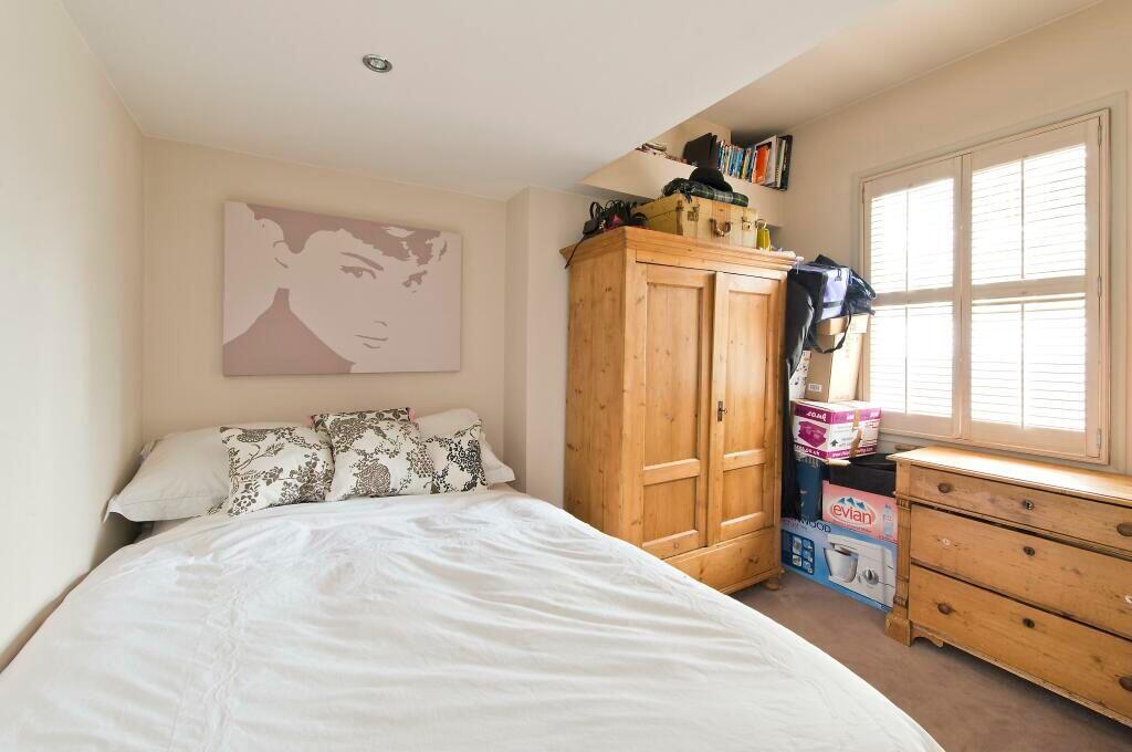 2 bedroom maisonette for rent