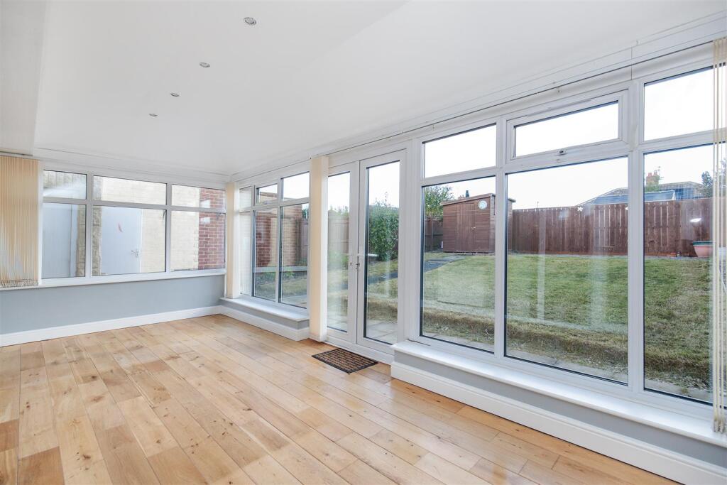 Birchwood Avenue, North Gosforth, NE13 photo 4