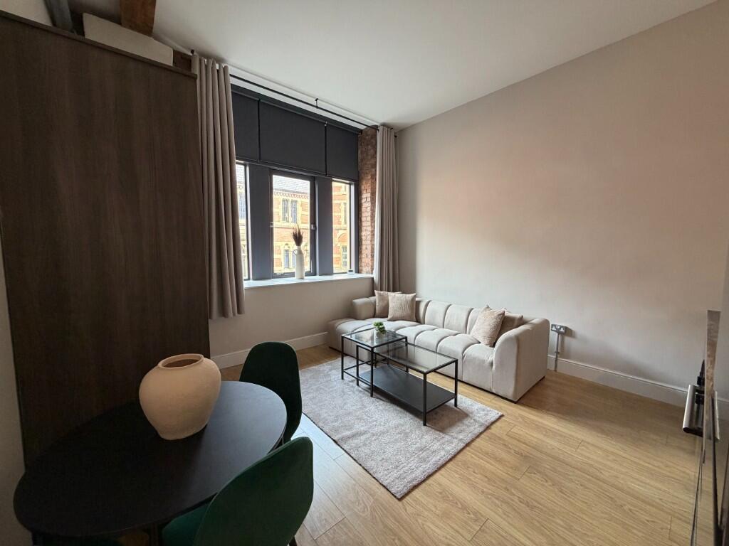 Apartment in Manchester, Greater Manchester - View 2