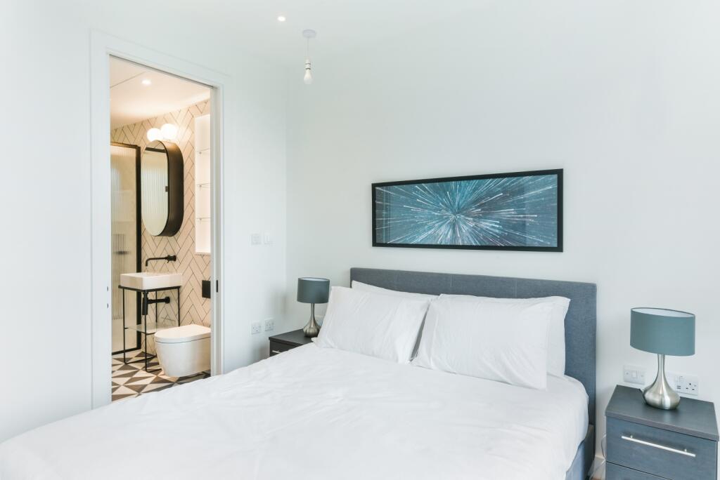 Apartment in London - View 5