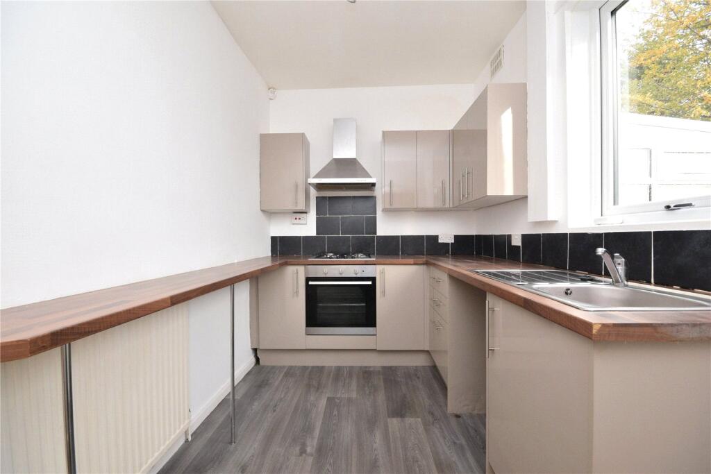 House in Wakefield - View 4