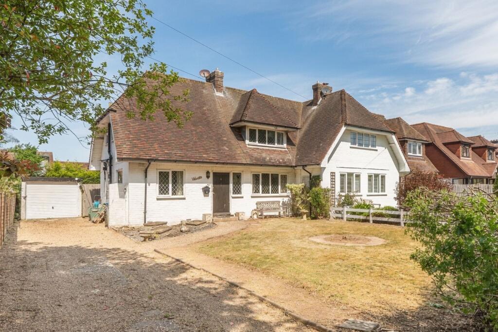 Main image of property: Roundle Square, Felpham, PO22