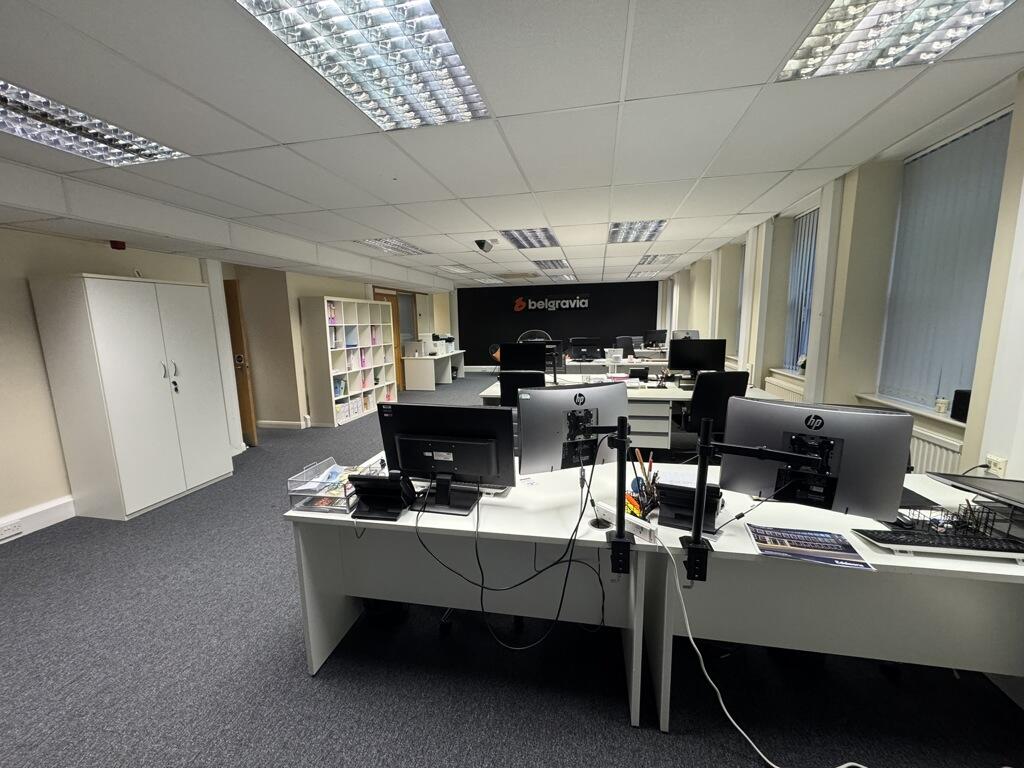 Photo 12