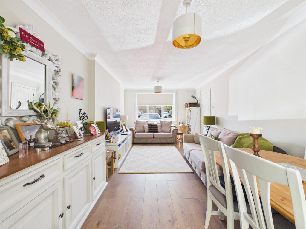 House in Basingstoke and Deane, Tadley - View 3