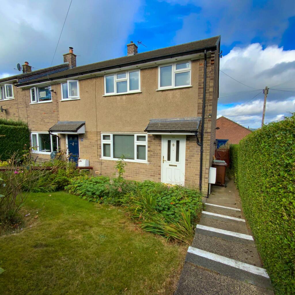 Main image of property: Cliffe Road, GLOSSOP, SK13 8NT