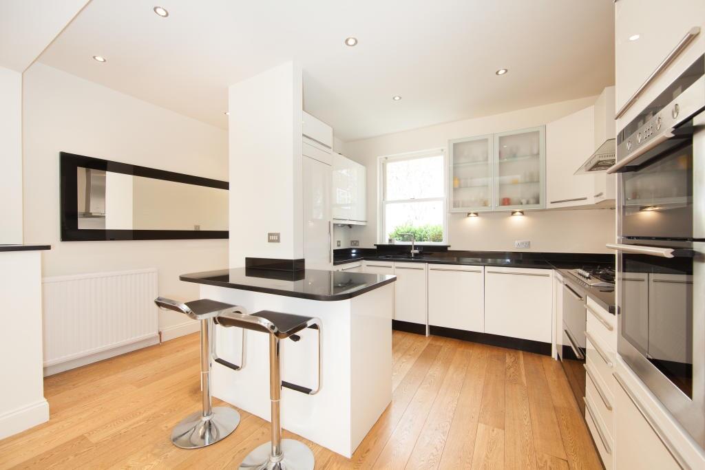 James Terrace, SW14 photo 4