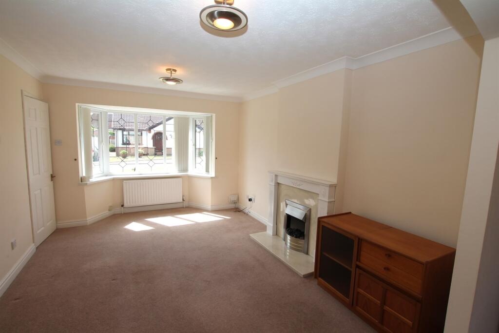House in Hull - View 4