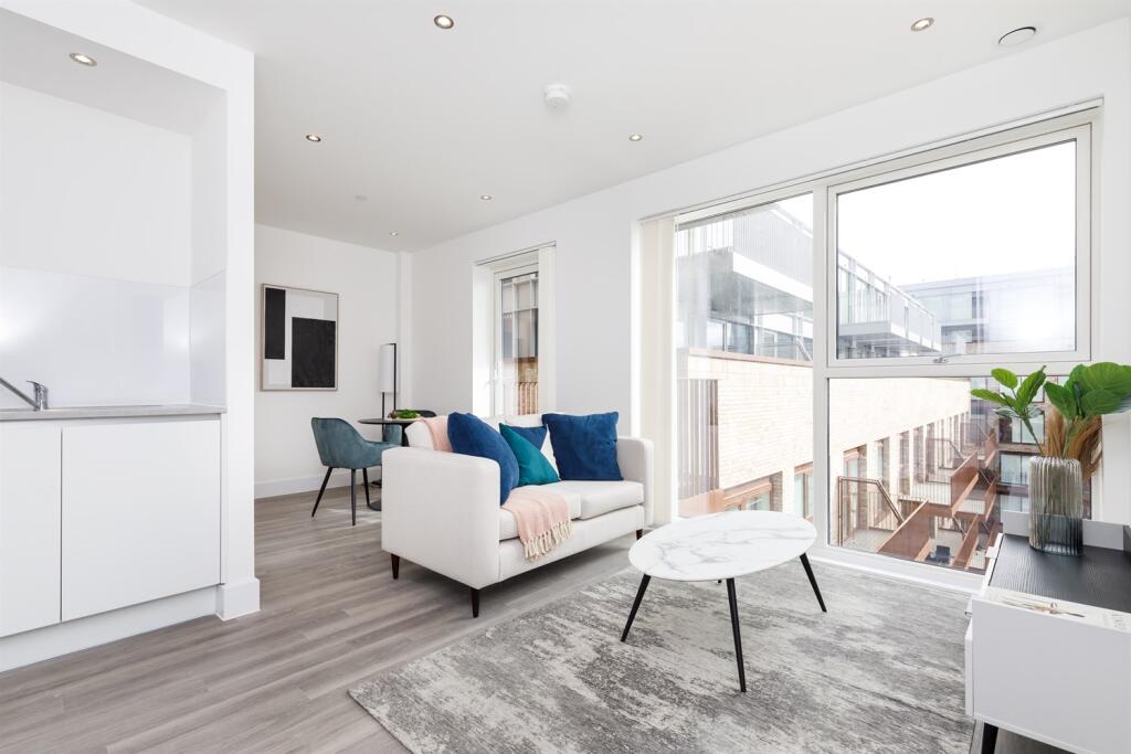 Main image of property: Thames Road, London E16