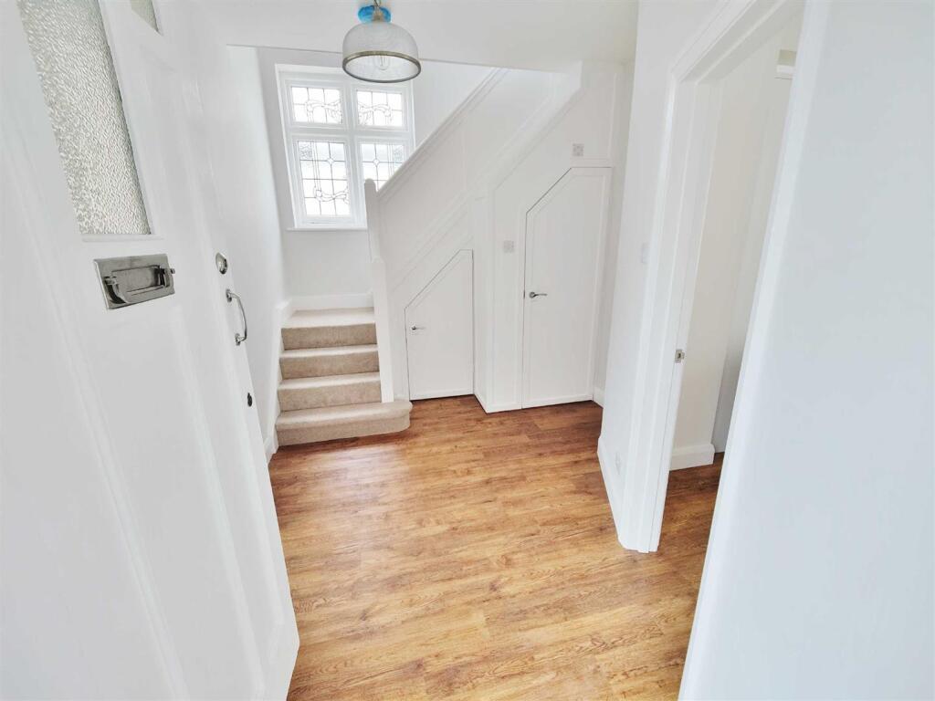 House in Southend-on-Sea - View 2