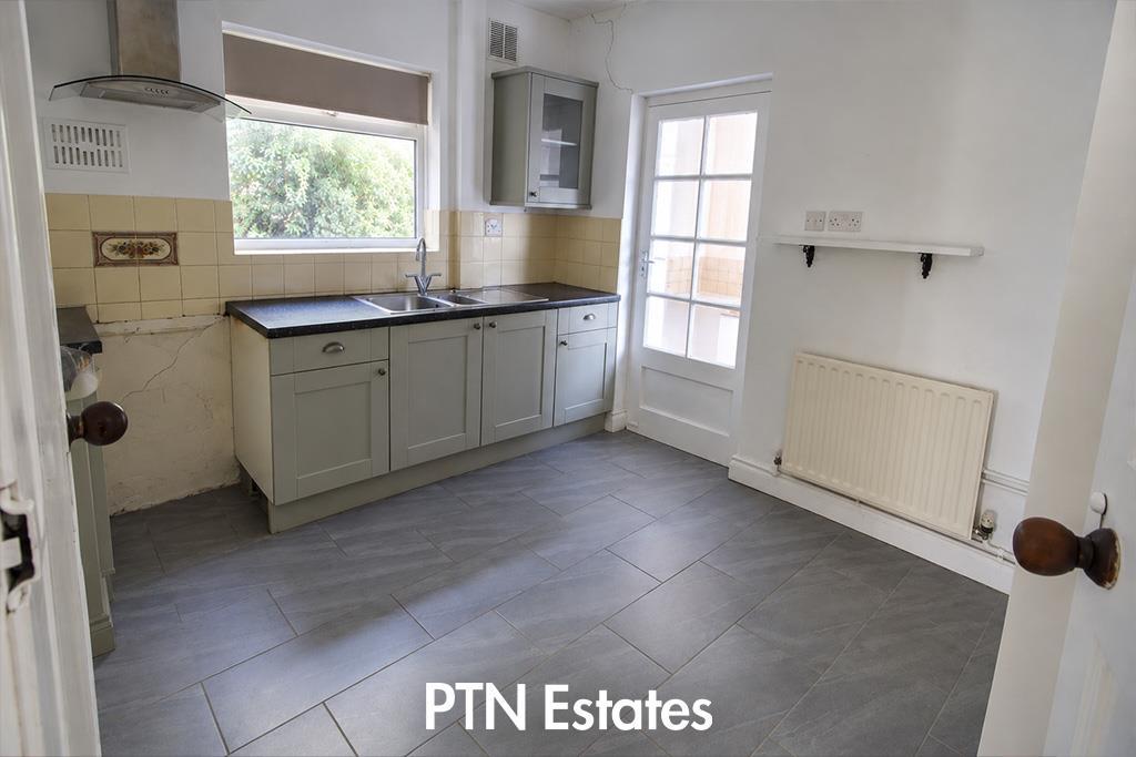 House in Dudley - View 4
