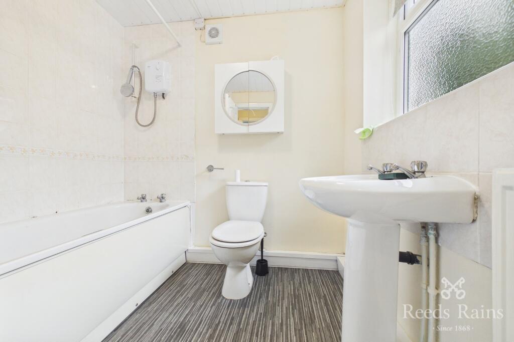 House in St Helens, Liverpool City Region - More