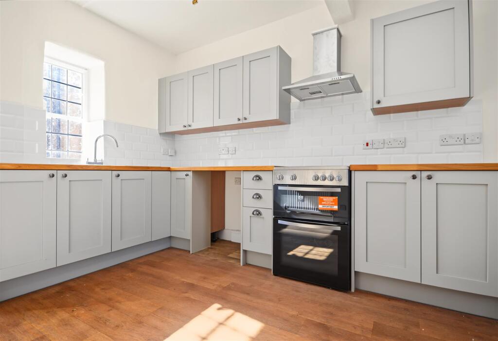 House in Northampton - View 2