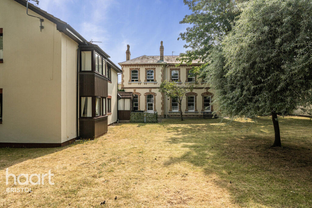 2-bed house on Westerleigh Road, Bristol, £200,000