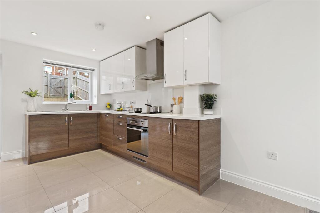 Main image of property: High Breezes, Bannister Close, Hastings