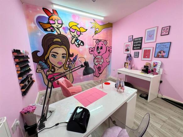 Room 1b (edit).jpg