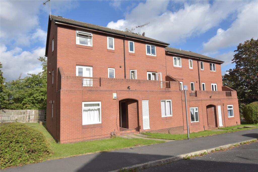 Main image of property: Well Close Rise, Leeds, West Yorkshire