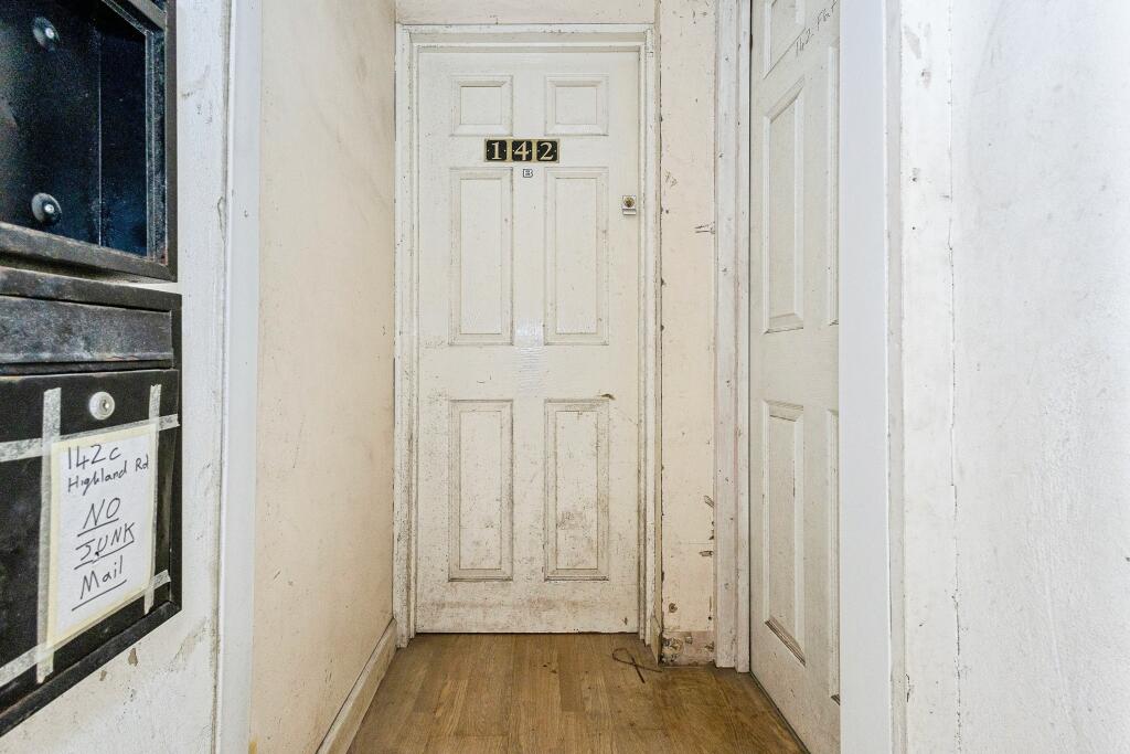 Apartment in Southsea, Milton - View 2