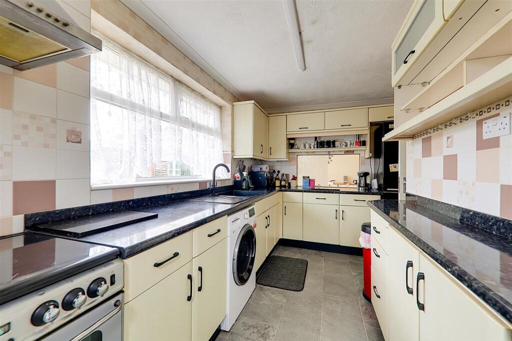 House in Brighton - View 5