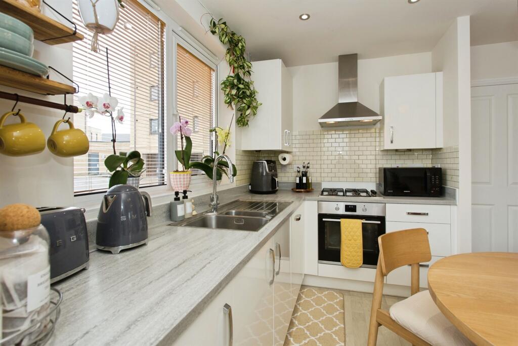 Osprey Drive, Trumpington, Cambridge photo 3