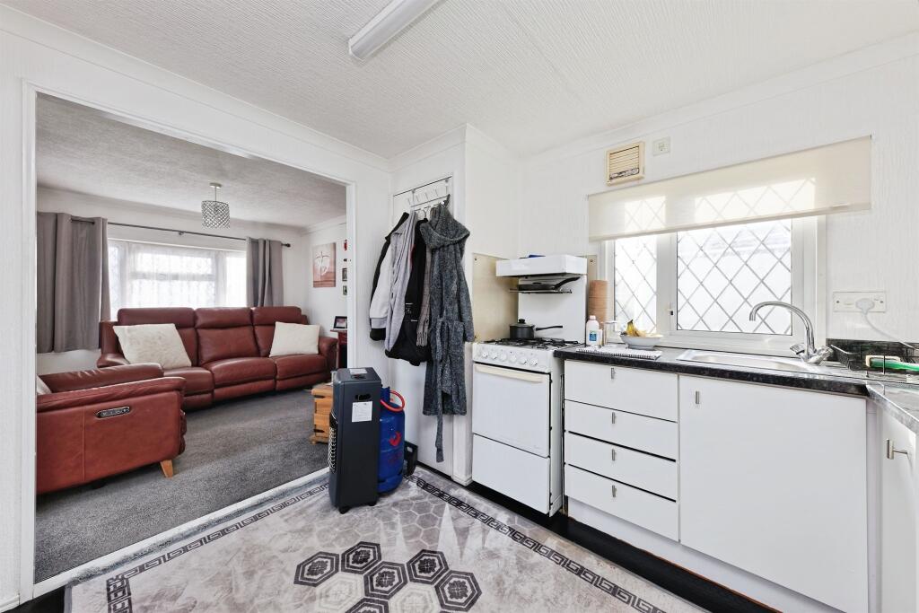 Shalloak Road, Broad Oak, Canterbury photo 4