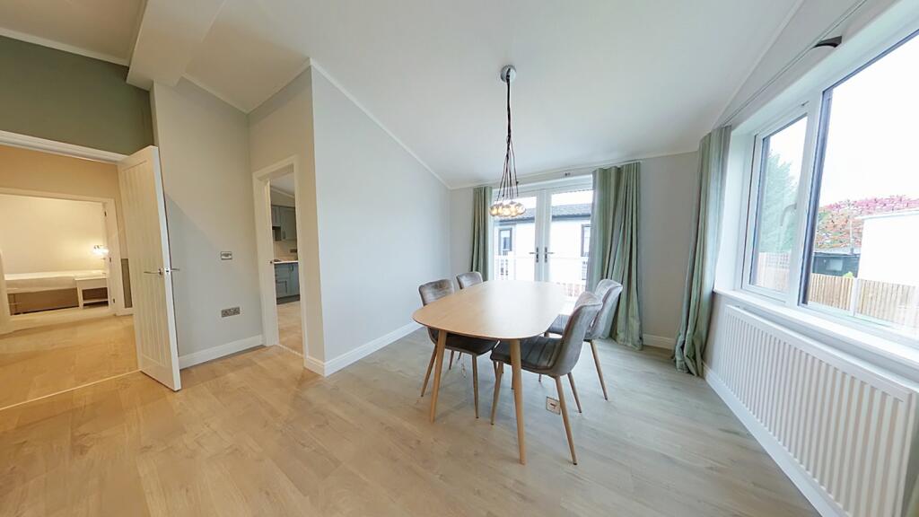 Shaftesbury Way, Kings Langley, Hertfordshire, WD4 photo 5