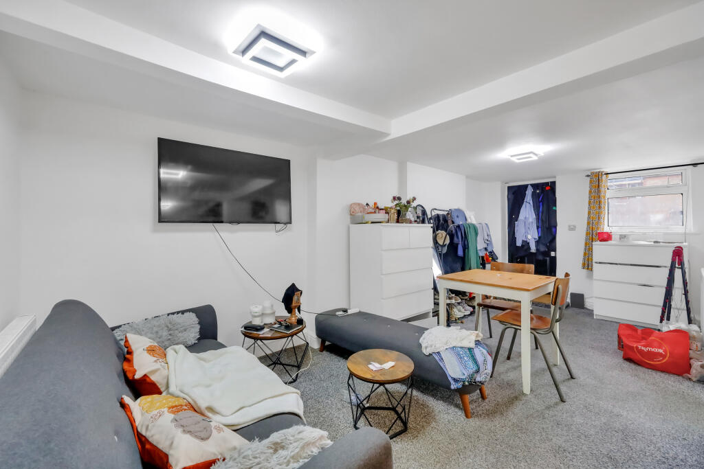 Apartment in London, Manor Park, Streatham - View 4