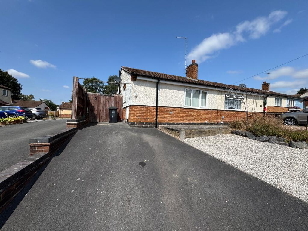 Main image of property: Amberwood, Newhall, DE11