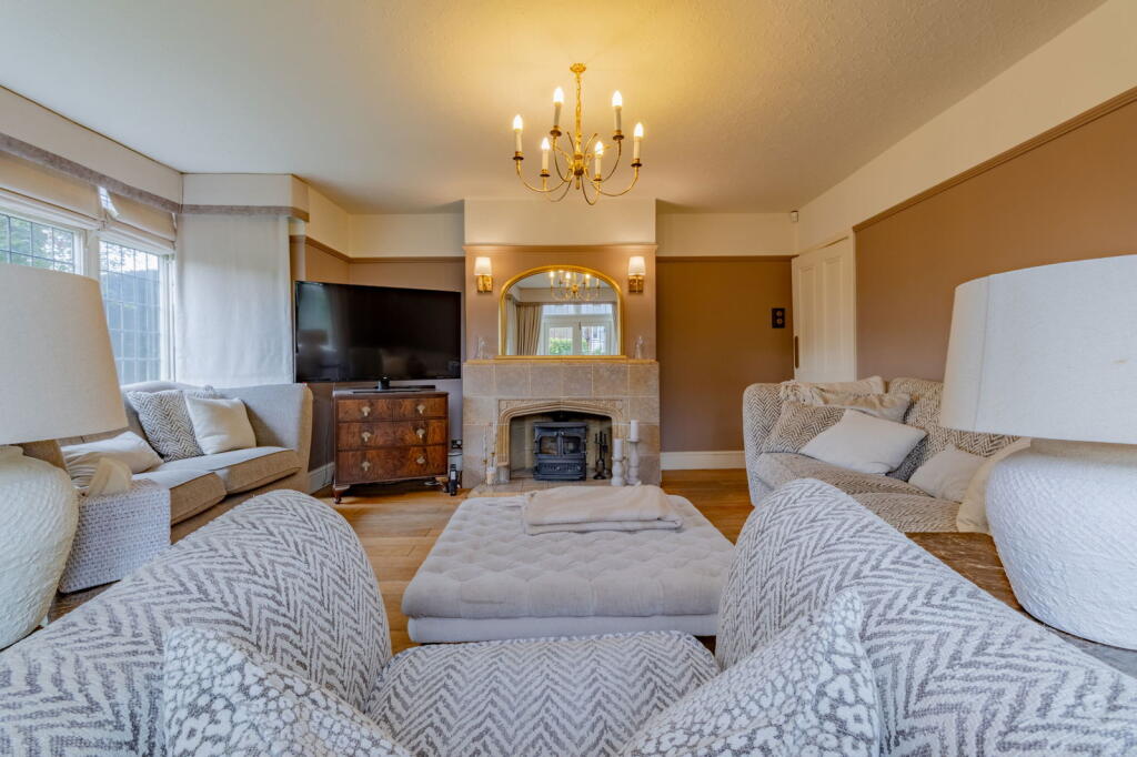 Hall Lane, Hagley, Stourbridge, DY9 9LL photo 4