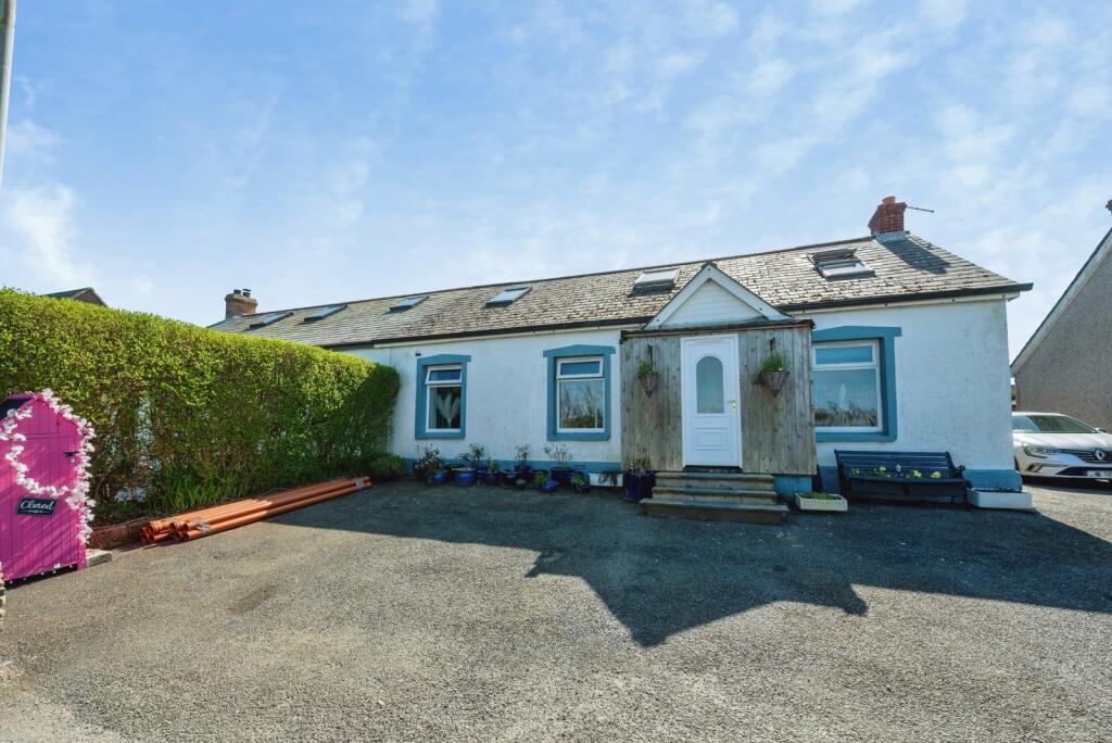 House in Plymouth, Camelford