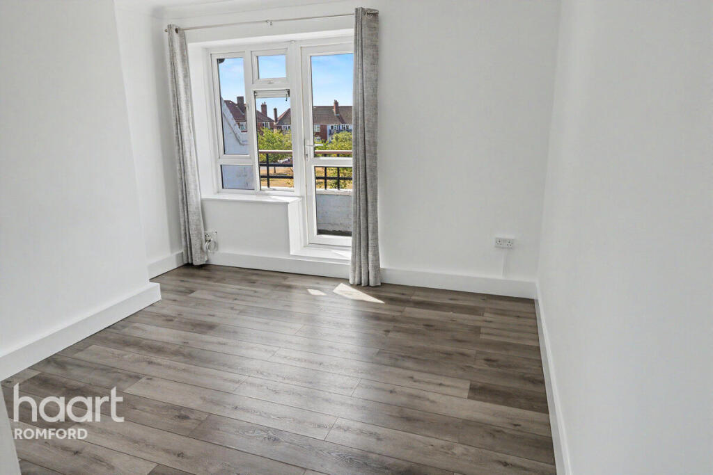 Main image of property: Kingsbridge Circus, ROMFORD