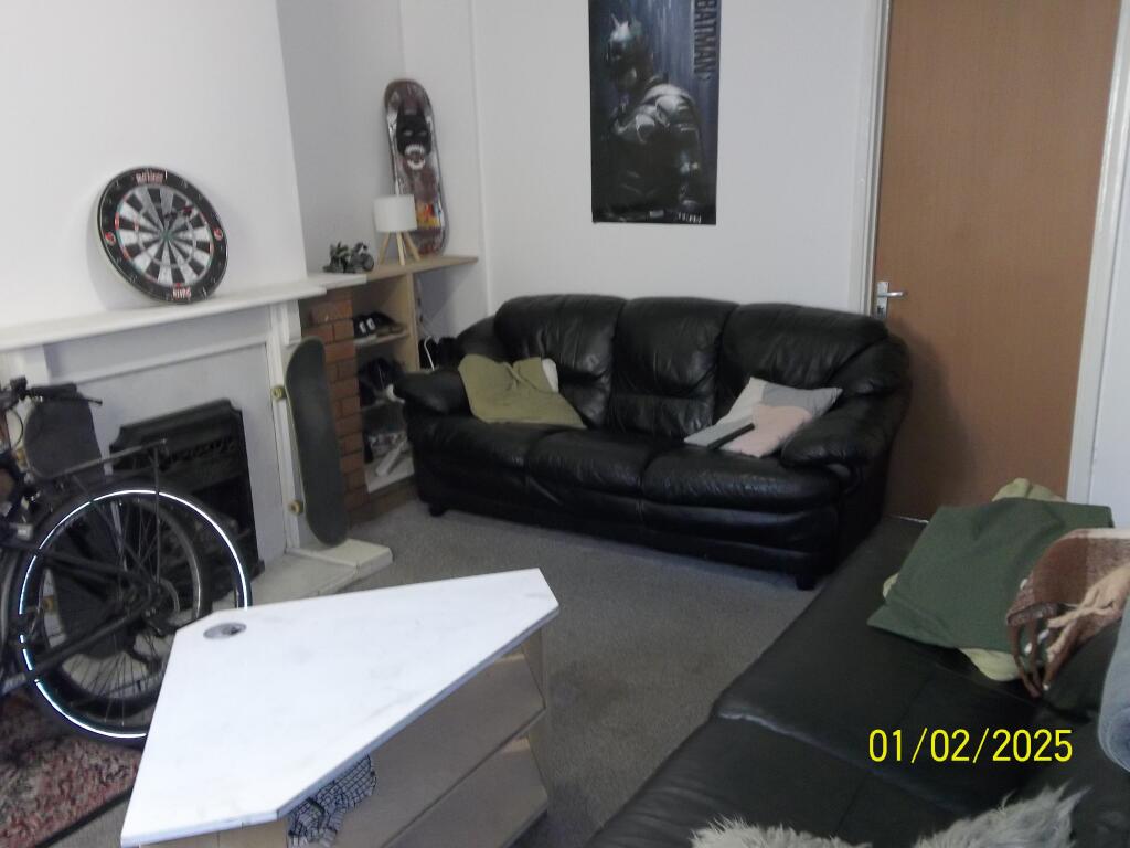 4 bedroom terraced house for rent