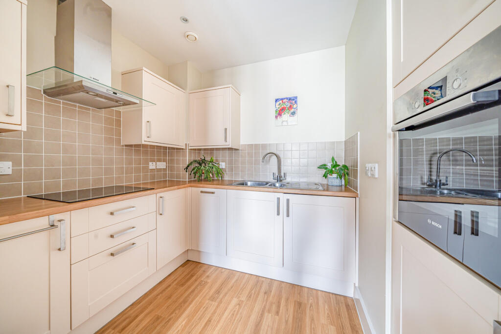 Apartment in Dorchester, Fordington, Dorset - More