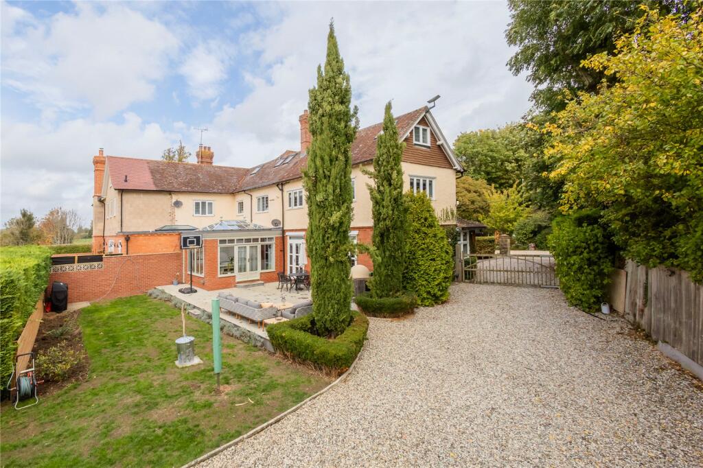 Main image of property: South Lodge, The Avenue, Stanton Fitzwarren, Swindon, SN6