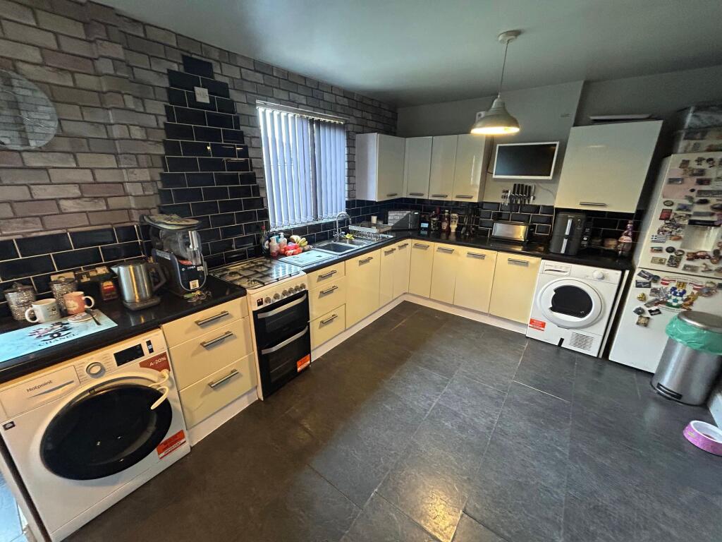 Capmartin Road, Radford, CV6 - View 4