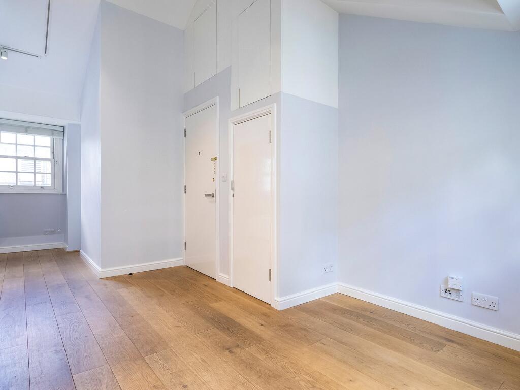 Studio flat for rent
