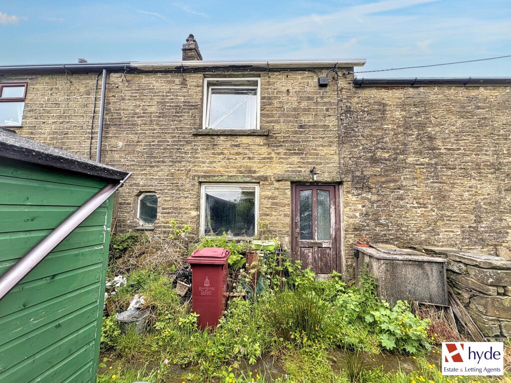 Main image of property: 8 Walton Fold, Blackburn Road, Turton, Bolton, Lancashire BL7 0QB