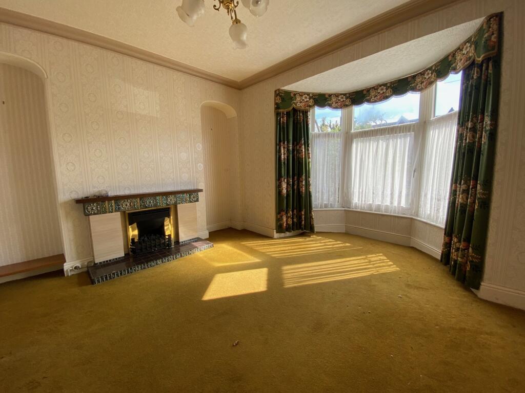 104, Gnoll Park Road, Neath, Neath Port Talbot SA11 3DD photo 2