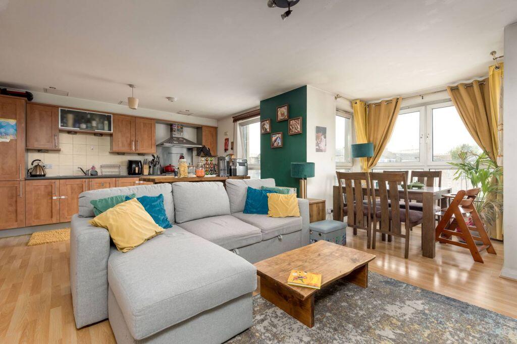199/21 Lindsay Road, The Shore, Edinburgh, EH6 6ND - View 2