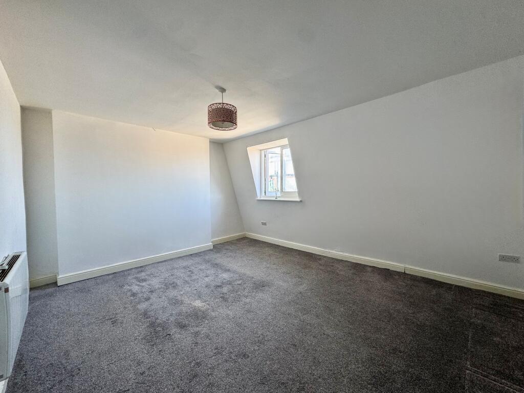 Apartment in Portsmouth - View 5