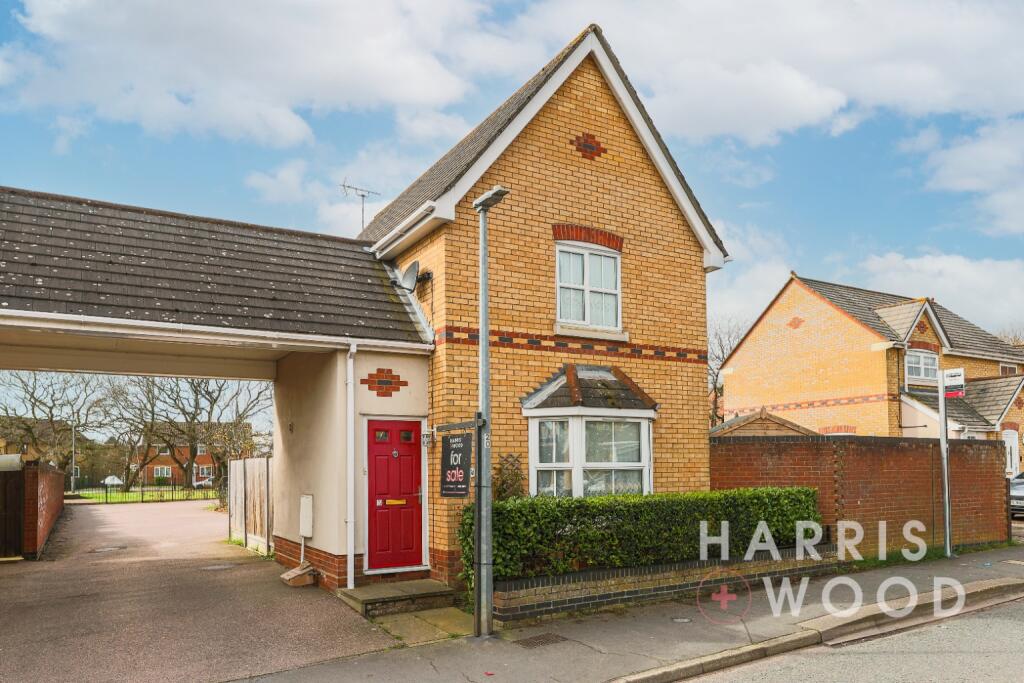 2-bed detached on Derwent Road, Highwoods, Colchester, Essex, CO4, £300,000