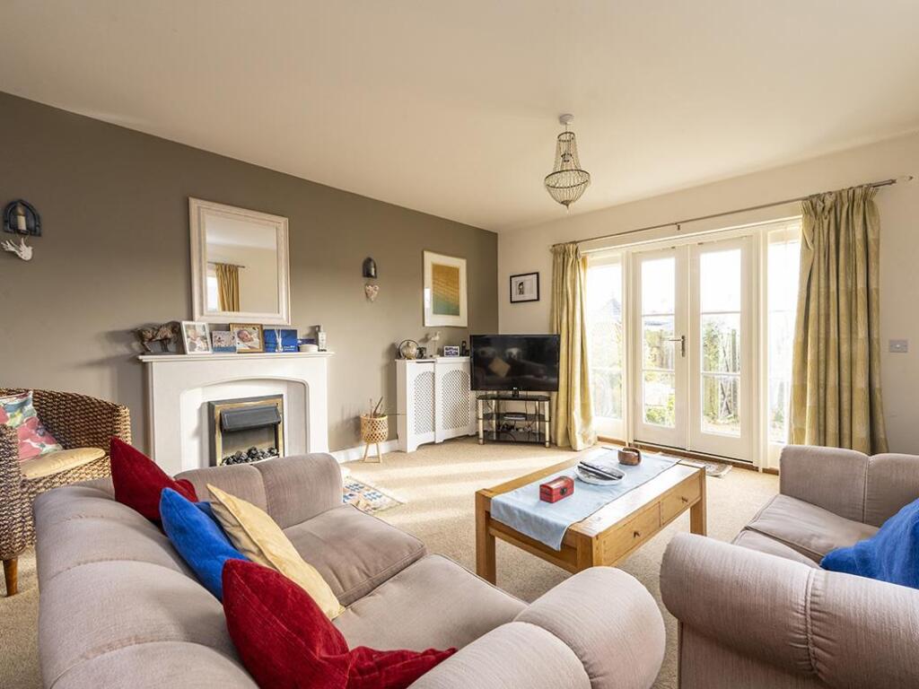 4, Castleton Court, Sherborne photo 2