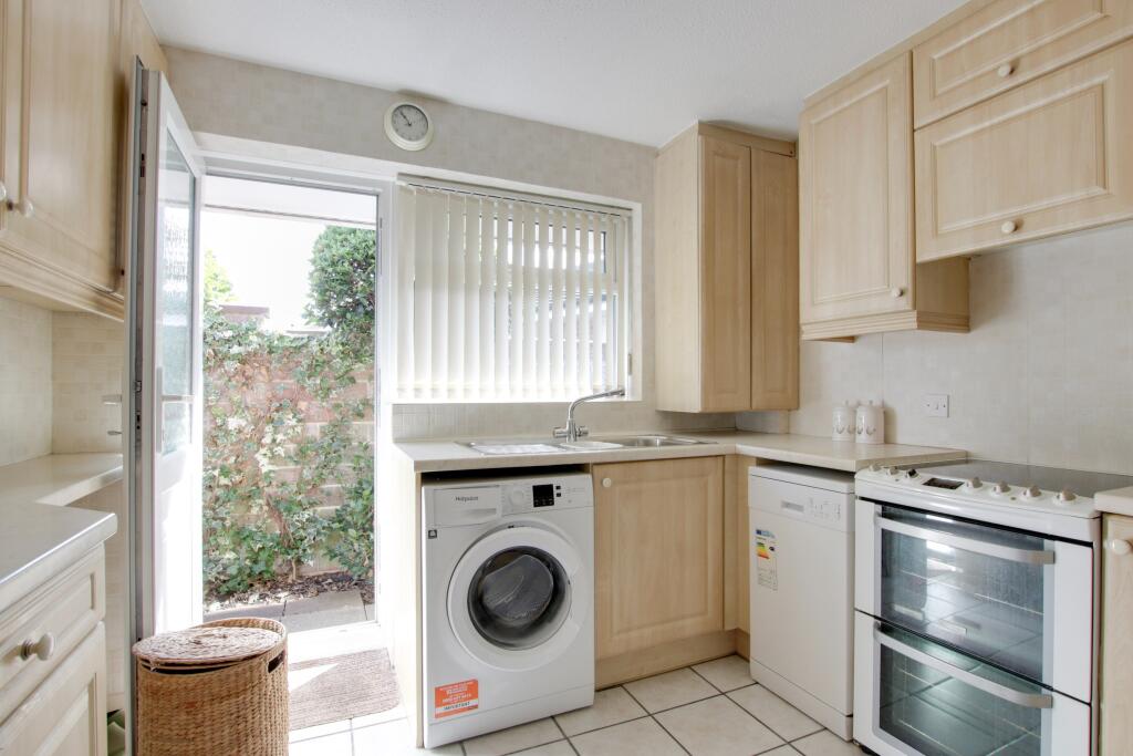 House in Portsmouth - View 5