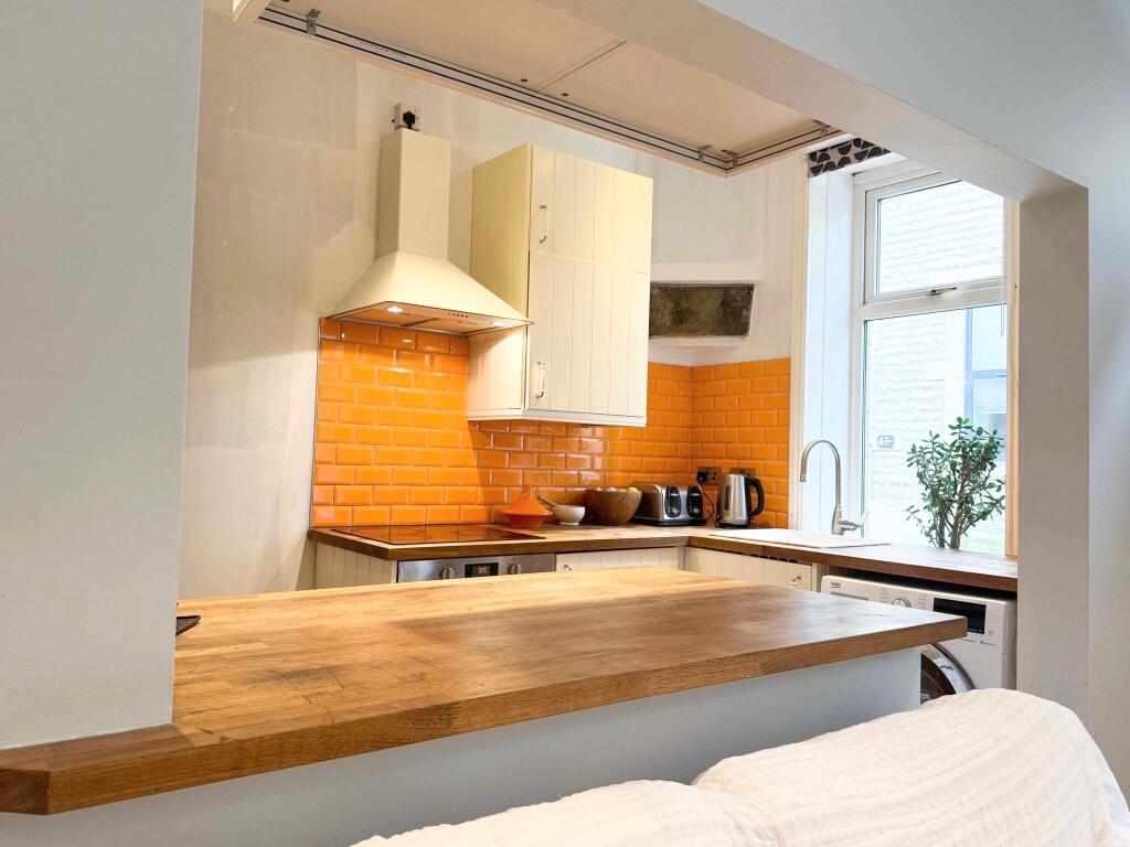 Linden Place, Hebden Bridge, HX7 7DH photo 5