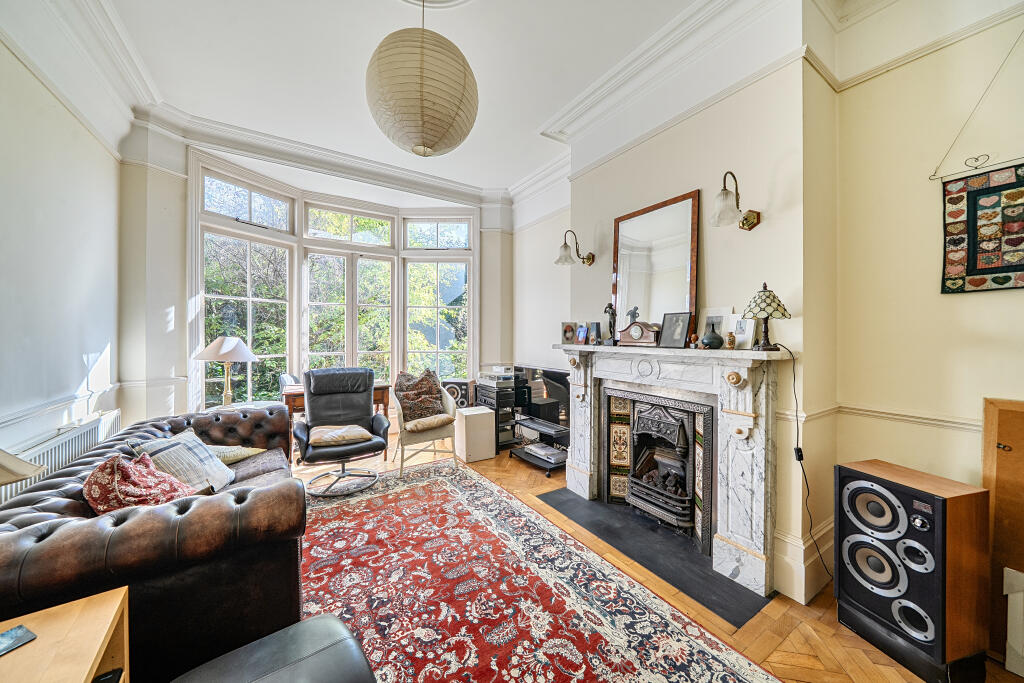 House in London - View 4