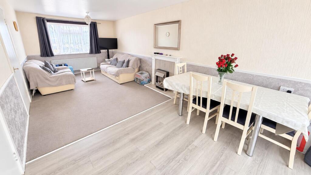 House in Waltham Cross, Cheshunt - View 2