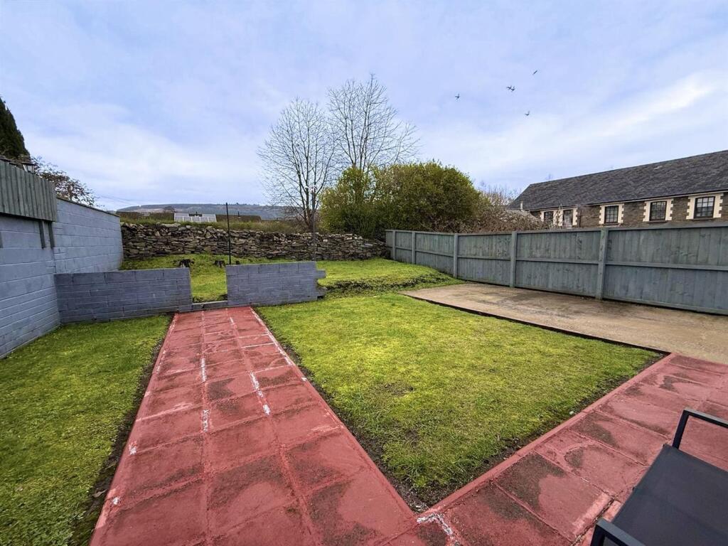 Davis Street, Aberdare photo 2