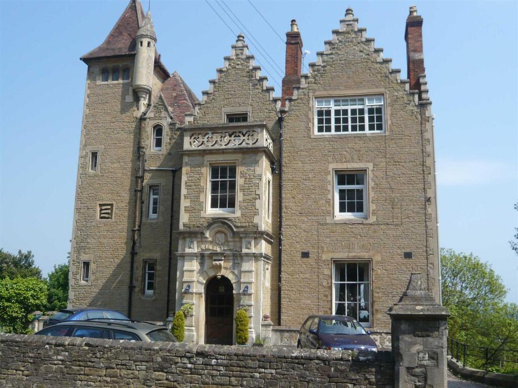 Main image of property: Flat E Elmsdale53 Abbey RoadMalvern