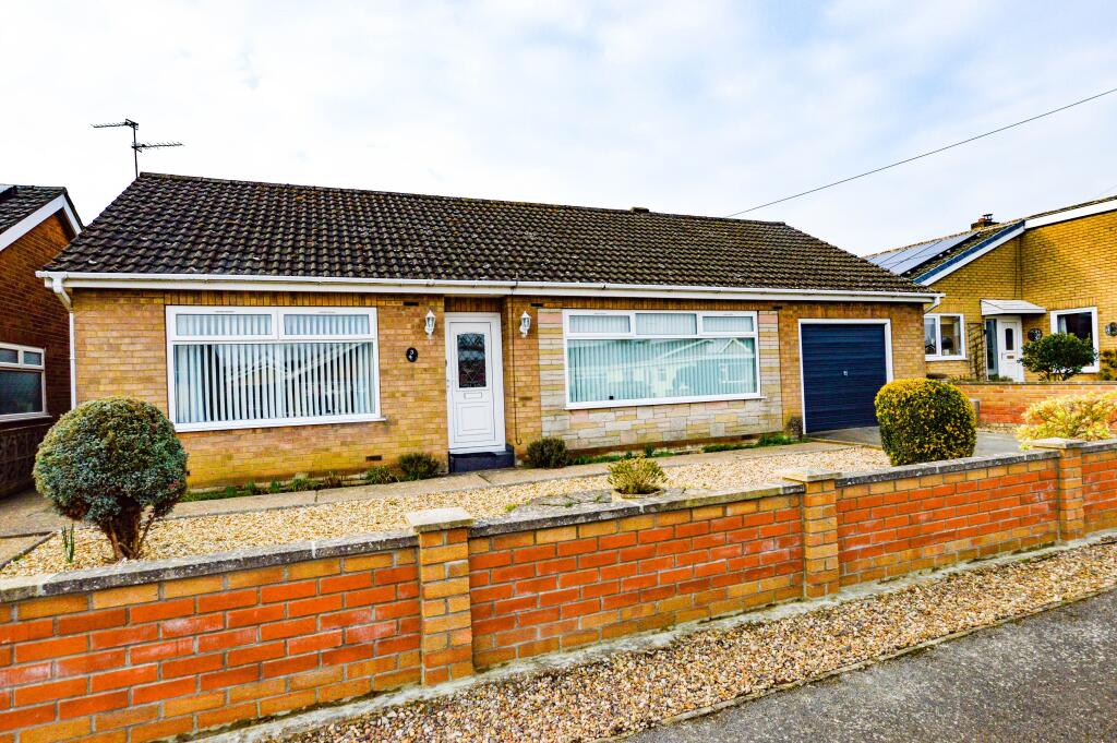2-bed house on 4, Carres Square, £230,000
