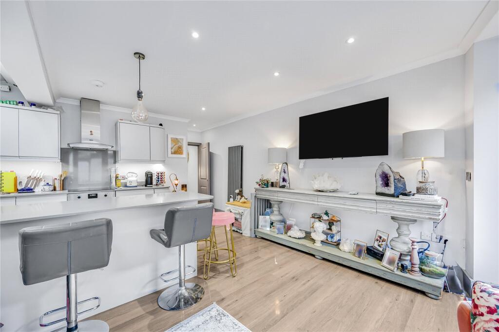 Querrin Street, London, SW6 - View 4