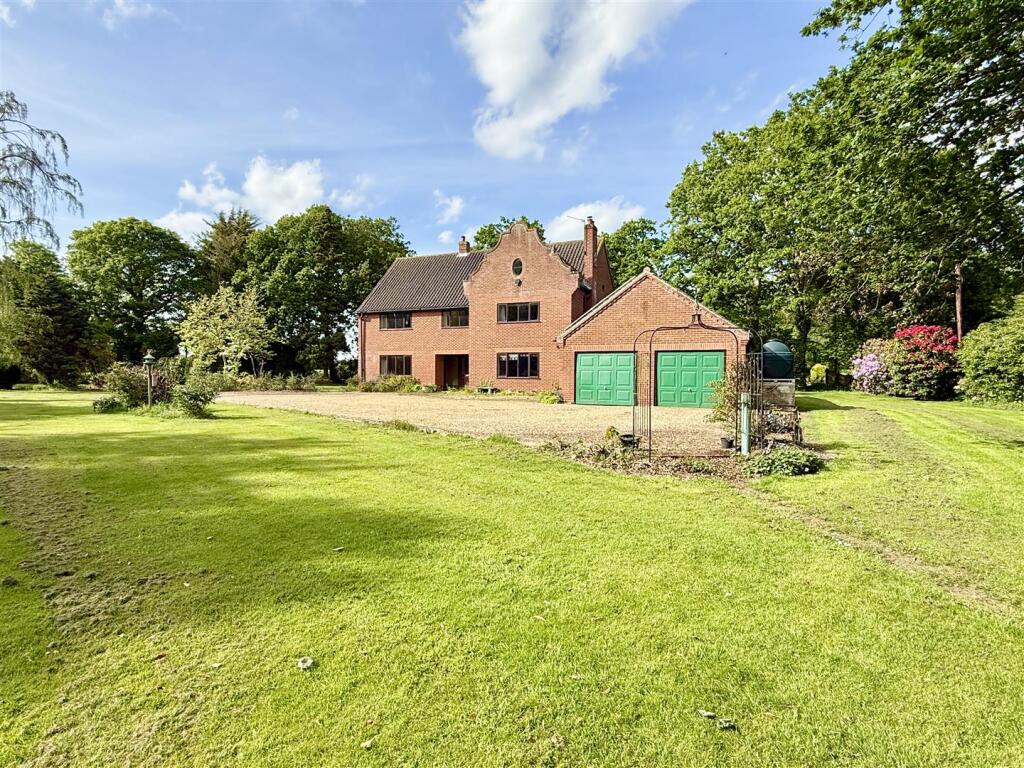 Main image of property: Catfield NR29